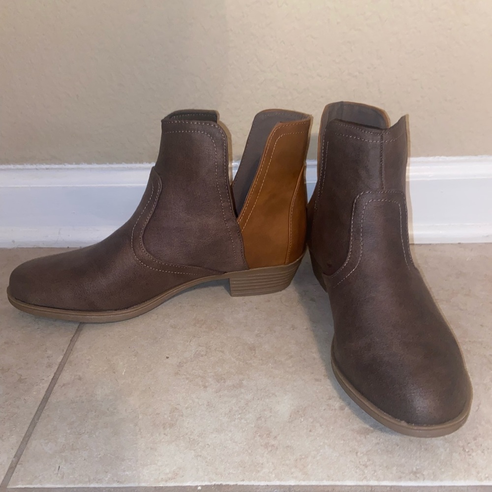 Women True Craft Brown Booties